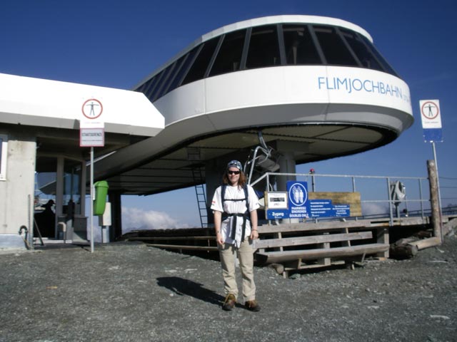 Daniela bei der Bergstation der Flimjochbahn, 2.757 m