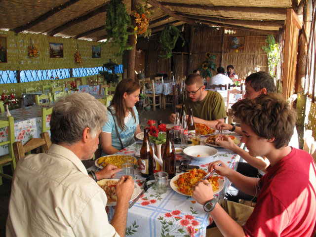 Harald, Daniela, Norbert, Roland und Valentin im Restaurant La Rustica in Corire (8. Juli)