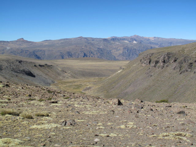 zwischen Ñaupallacta und Nevado Mismi (11. Juli)