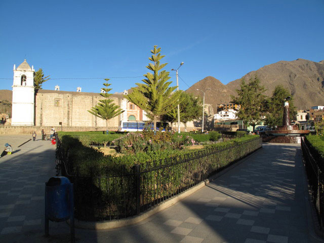 Plaza de Armas in Cabanaconde, 3.287 m (14. Juli)