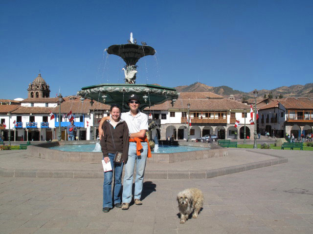 Daniela und ich auf der Plaza de Armas in Cusco, 3.399 m (21. Juli)