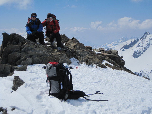 Christoph und Gudrun auf der Cima di P&egrave;io, 3.549 m (22. Apr.)