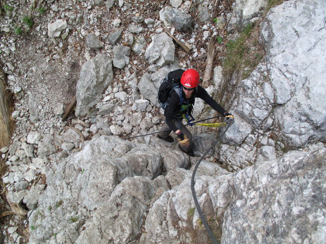 Drachenwand-Klettersteig: Carmen im Einstieg