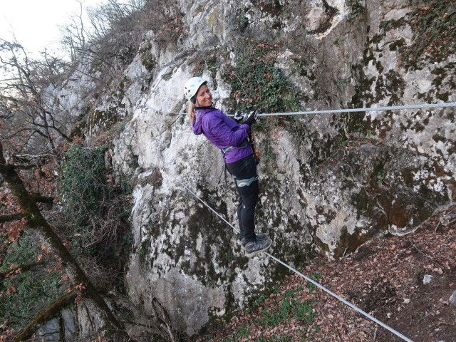 Bergkraxlerwand-Klettersteig: Maria auf der Seilbr&uuml;cke