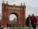 Papa und ich beim Arc de Triomf (6. J&auml;n.)