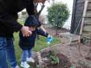 Sabine und Nils im Garten meiner Eltern