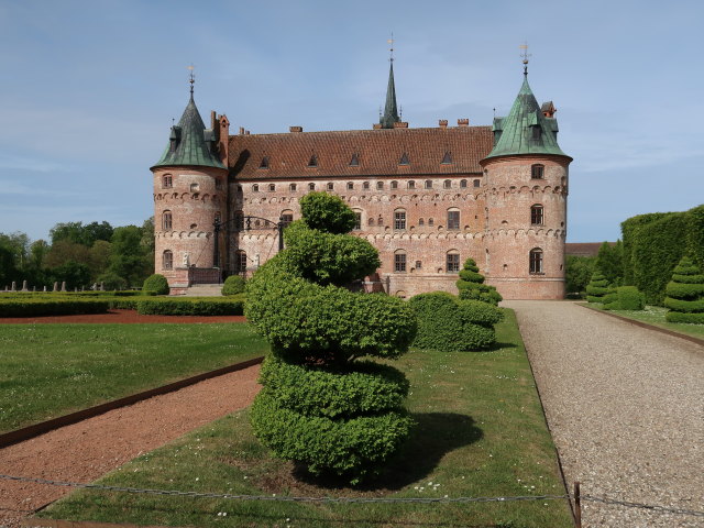 Egeskov Slot in Kv&aelig;rndrup (19. Mai)