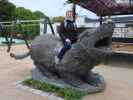 Sabine im Skulpturparken Blokhus (24. Mai)