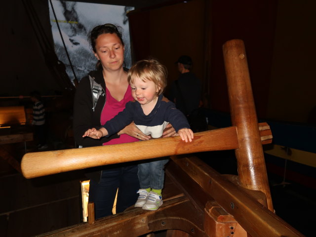 Sabine und Nils im Vikingeskibsmuseet in Roskilde (29. Mai)