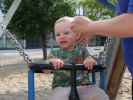 Nils und Sabine am Spielplatz im Hannah-Arendt-Park