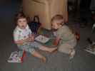 Olivia und Nils im Haus meiner Oma