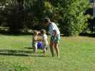 Nils, Olivia und Mama im Garten meiner Oma