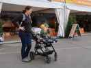 Sabine und Nils am Mistplatz Hernals