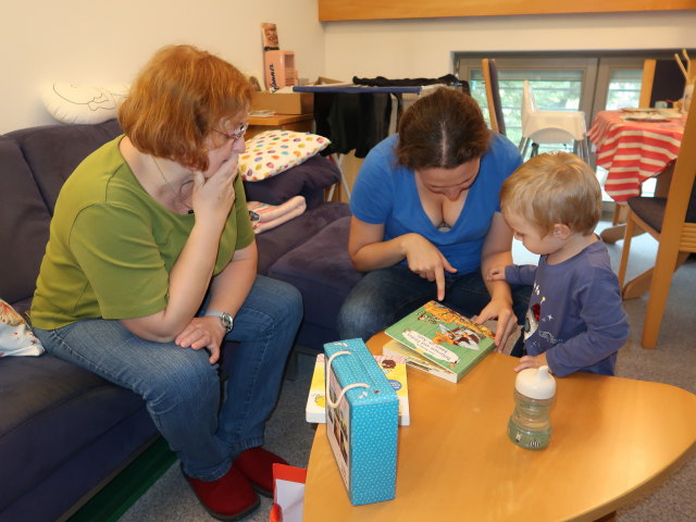Brigitte, Sabine und Nils in unserer Wohnung