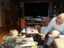 Nils und Papa im Haus meiner Eltern