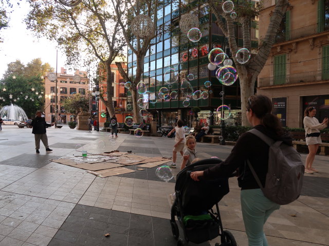 Nils und Sabine in der Passeig des Born in Palma (15. Nov.)