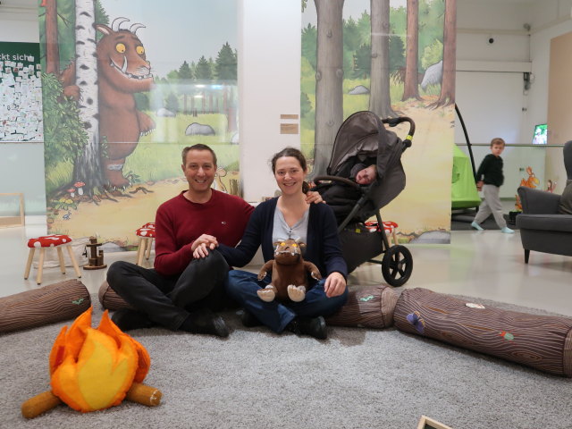 Ich, Sabine und Nils in der Sonderausstellung 'Gr&uuml;ffelo & Co'