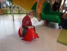Nils und Sabine am Spielplatz