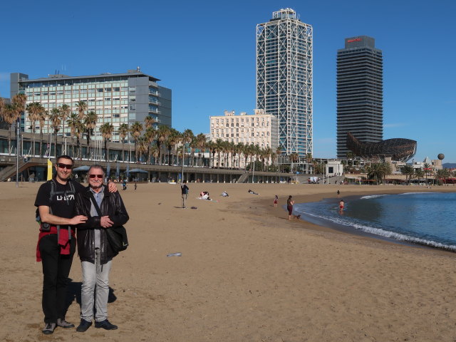 Ich und Papa am Platja del Somorrostro (7. J&auml;n.)