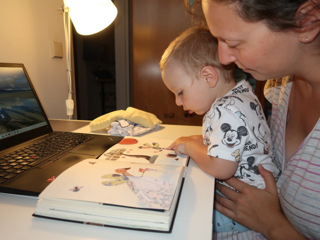 Nils und Sabine in unserer Wohnung (2. Juli)