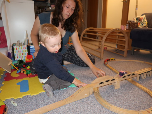 Nils und Sabine in unserer Wohnung