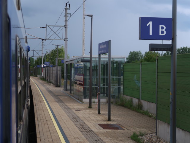 Haltestelle Michelhausen, 186 m