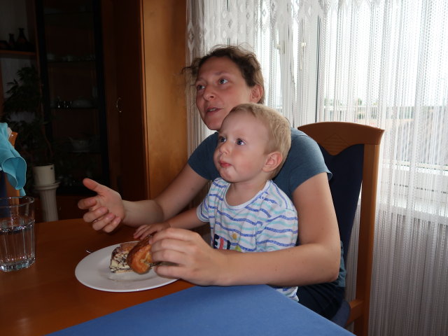 Sabine und Nils im Haus meiner Eltern