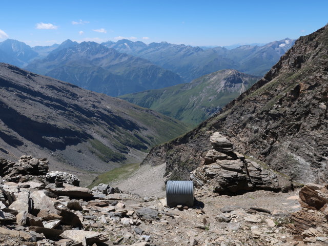 Otto-Umlauft-Biwakschachtel, 2.984 m (8. Aug.)