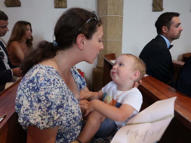 Sabine und Nils in der Pfarrkirche Payerbach, 483 m