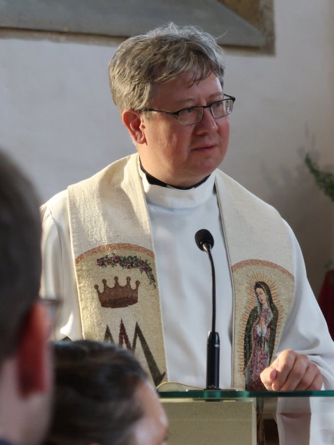 Pfarrkirche Payerbach, 483 m