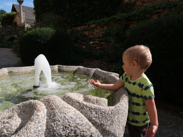 Nils im alten Rosengarten