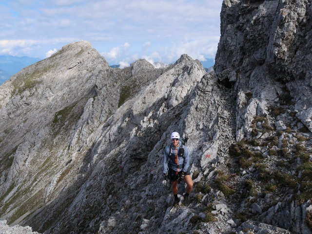 Kaisersch&uuml;tzen-Klettersteig: Christoph zwischen Abzweigung Gamshalt und Ellmauer Halt (24. Aug.)