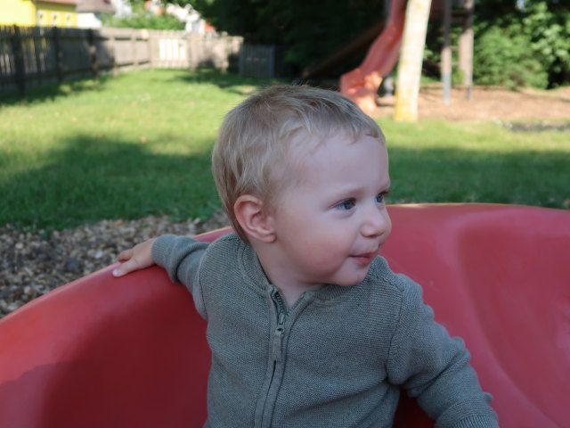 Nils am Spielplatz H&ouml;flein