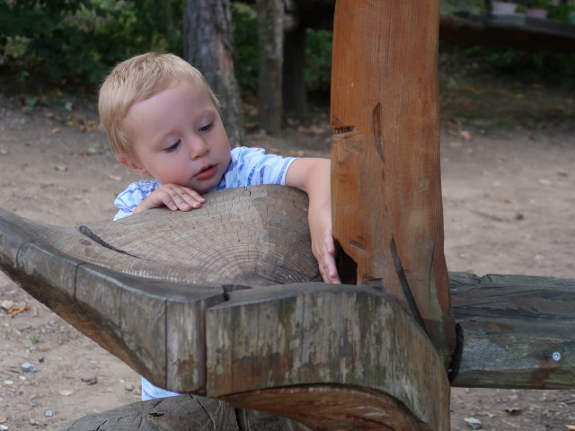 Nils im Abenteuergarten