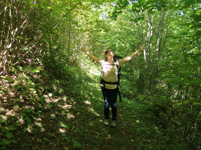 Sabine zwischen Bahnhof Semmering und Pinkenkogel