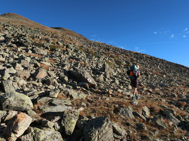 Evelyn zwischen Lehnerjoch und Schafhimmel (21. Sep.)
