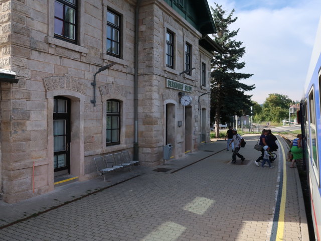 Haltestelle Berndorf Stadt, 312 m