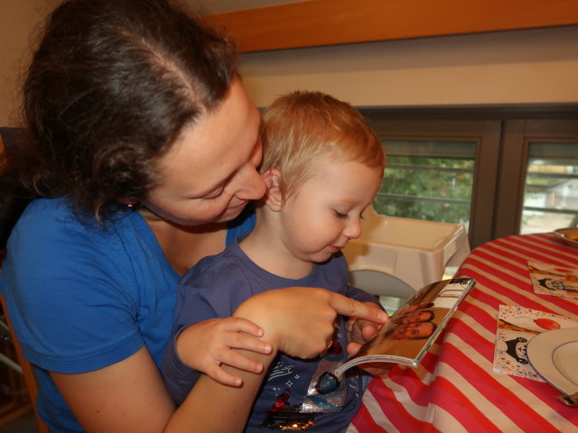 Sabine und Nils in unserer Wohnung