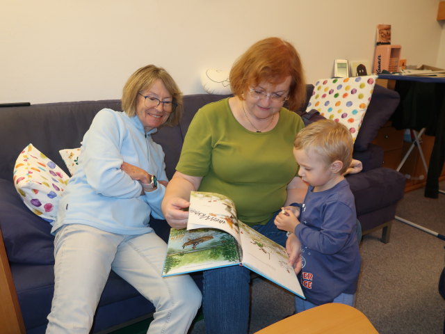 Mama, Brigitte und Nils in unserer Wohnung