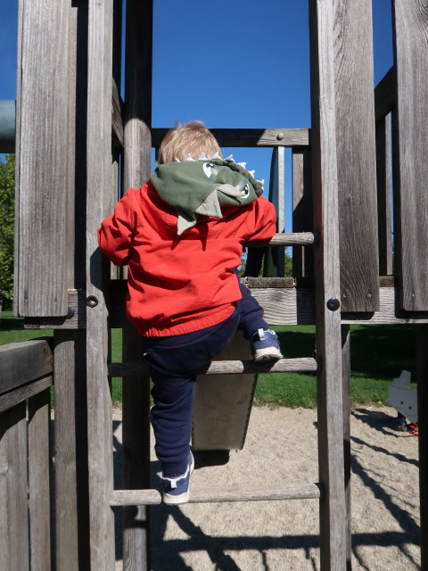 Nils am Spielplatz Badeteich S&uuml;&szlig;enbrunn