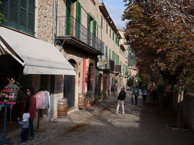 Nils und Sabine in der Carrer Uetam in Valldemossa (23. Nov.)