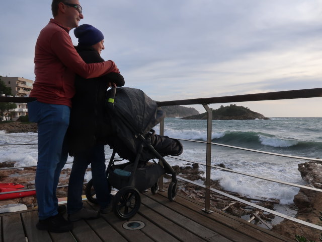 Ich und Sabine in der Carrer Cala en Basset in Sant Elm (24. Nov.)