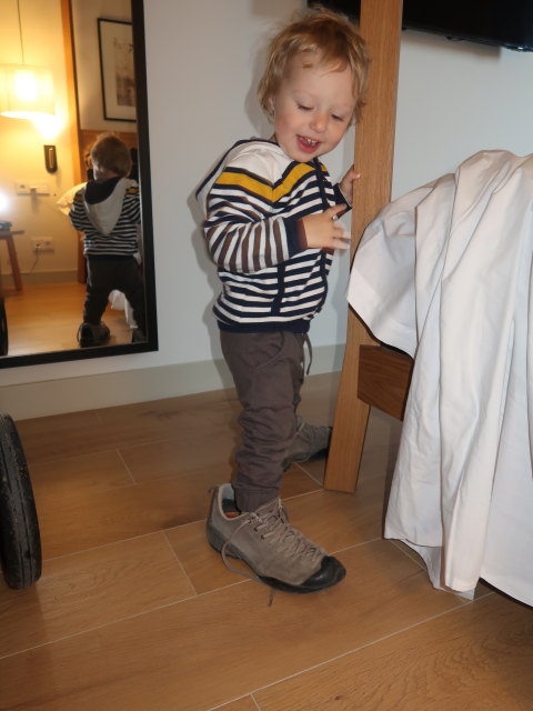 Nils im Mon Boutique Hotel in Pollen&ccedil;a (27. Nov.)