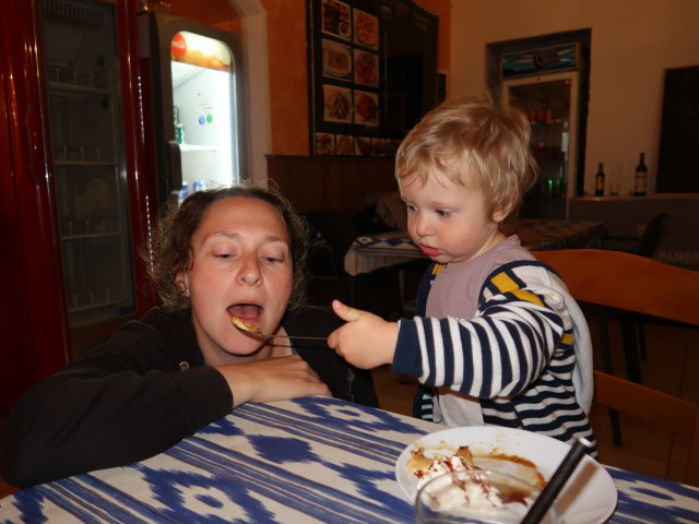 Sabine und Nils im Restaurant El Rey De La Tapa in Sineu (29. Nov.)