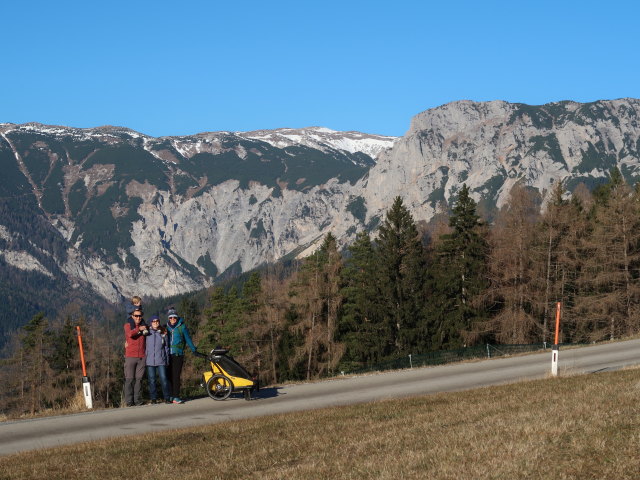 Nils, ich, Sabine und Ursa zwischen Orthof und Speckbacherh&uuml;tte