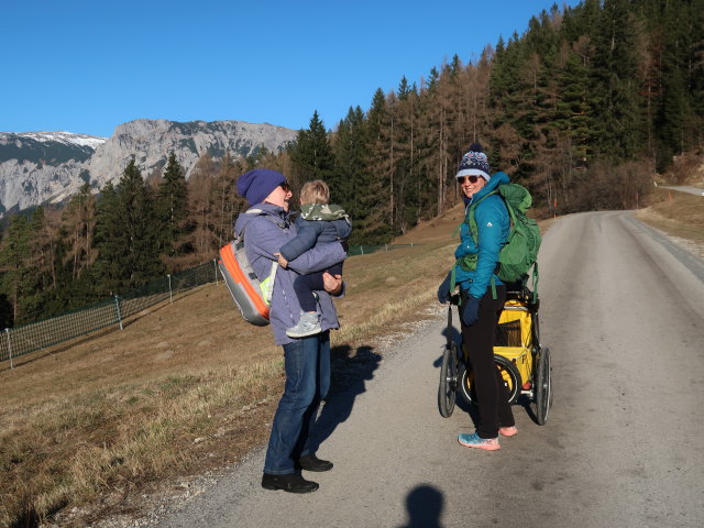 Sabine, Nils und Ursa zwischen Orthof und Speckbacherh&uuml;tte