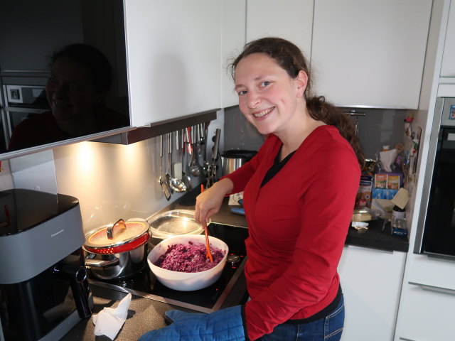 Sabine im Haus meiner Eltern (24. Dez.)