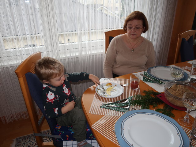 Nils und Brigitte im Haus meiner Eltern (24. Dez.)