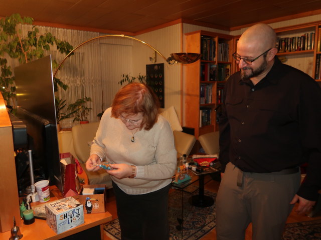 Brigitte und Markus im Haus meiner Eltern (24. Dez.)