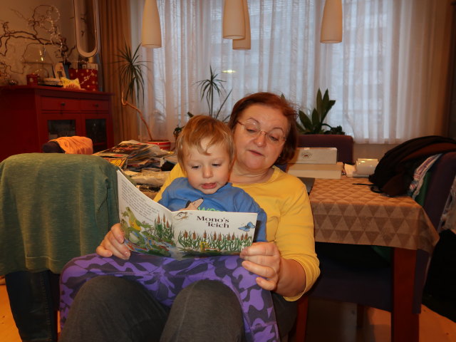 Nils und Brigitte in Brigittes Wohnung